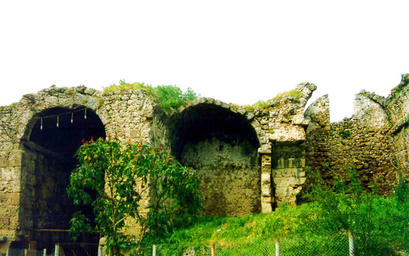 Harbour Bath in Side